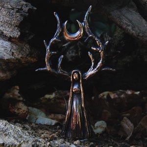 Elen Of The Ways Solid Bronze Sculpture – Unique Altar Piece