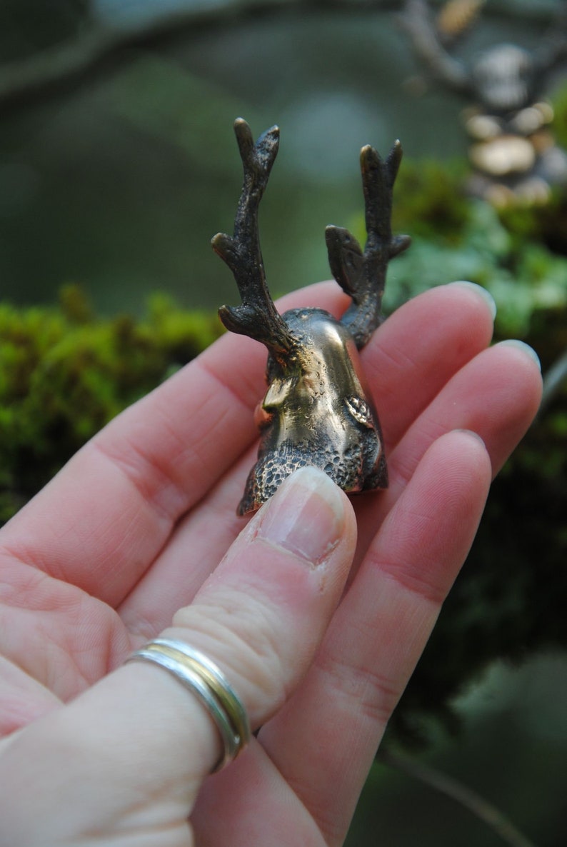 Sylvepouce, petite statuette en bronze massif image 3