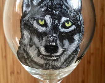Handgeschilderd wolf-wijnglas-handgemaakt, wolvenliefhebber, natuurliefhebber cadeau, wild dierenliefhebber cadeau, uniek bargerei, wolfglas cadeau, wolf kunst, ambachtelijk
