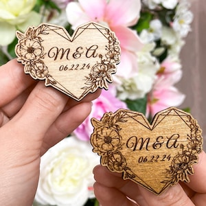Wedding Favor Pins Wedding Flowers Boutonniere Custom Wedding Guest Favor, Wedding Brooches, Wedding Guest Gift Thank You Pins, Flower badge