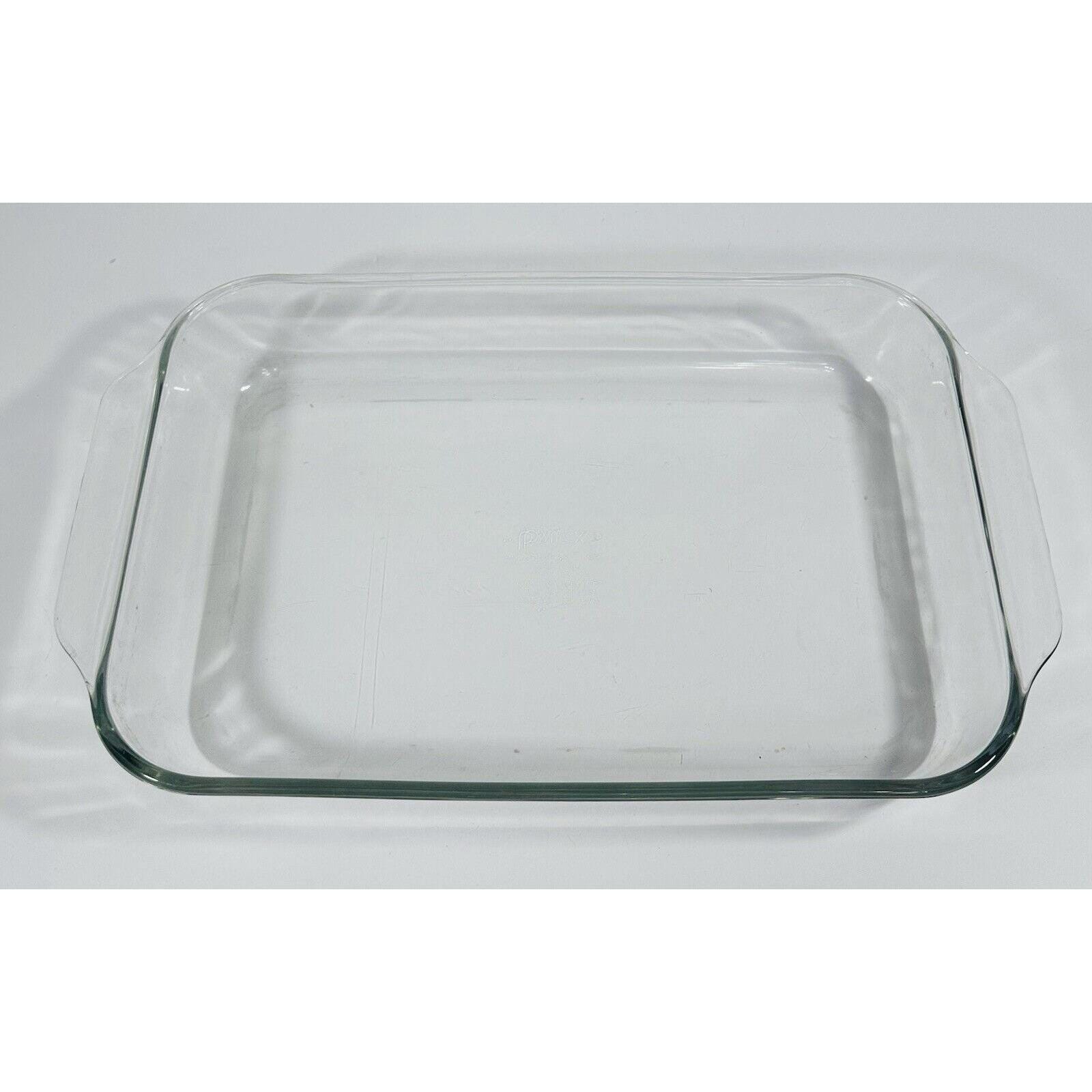 Pyrex Glass Baking Casserole Dish 3qt / 2.8L Handles #233 Clear