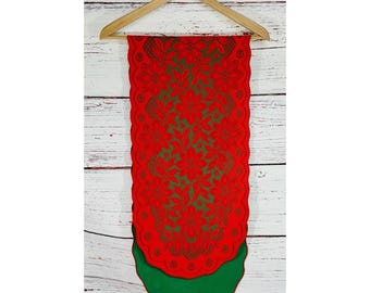 Camino de mesa navideño vintage, bufanda de tocador hecha a mano con encaje rojo y verde