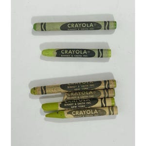 Binney & Smith Vintage Old Crayola Crayons Greens Color Set  Art Drawing