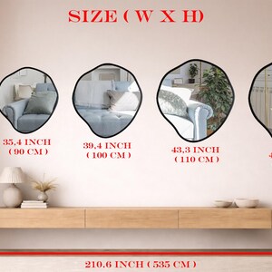 Peut inclure: Cinq miroirs muraux aux formes organiques irr&eacute;guli&egrave;res avec des cadres noirs, pr&eacute;sent&eacute;s par tailles croissantes de 80 cm &agrave; 120 cm. L'image inclut des &eacute;tiquettes de texte pour les dimensions, une hauteur totale de 300 cm et une largeur de 535 cm.