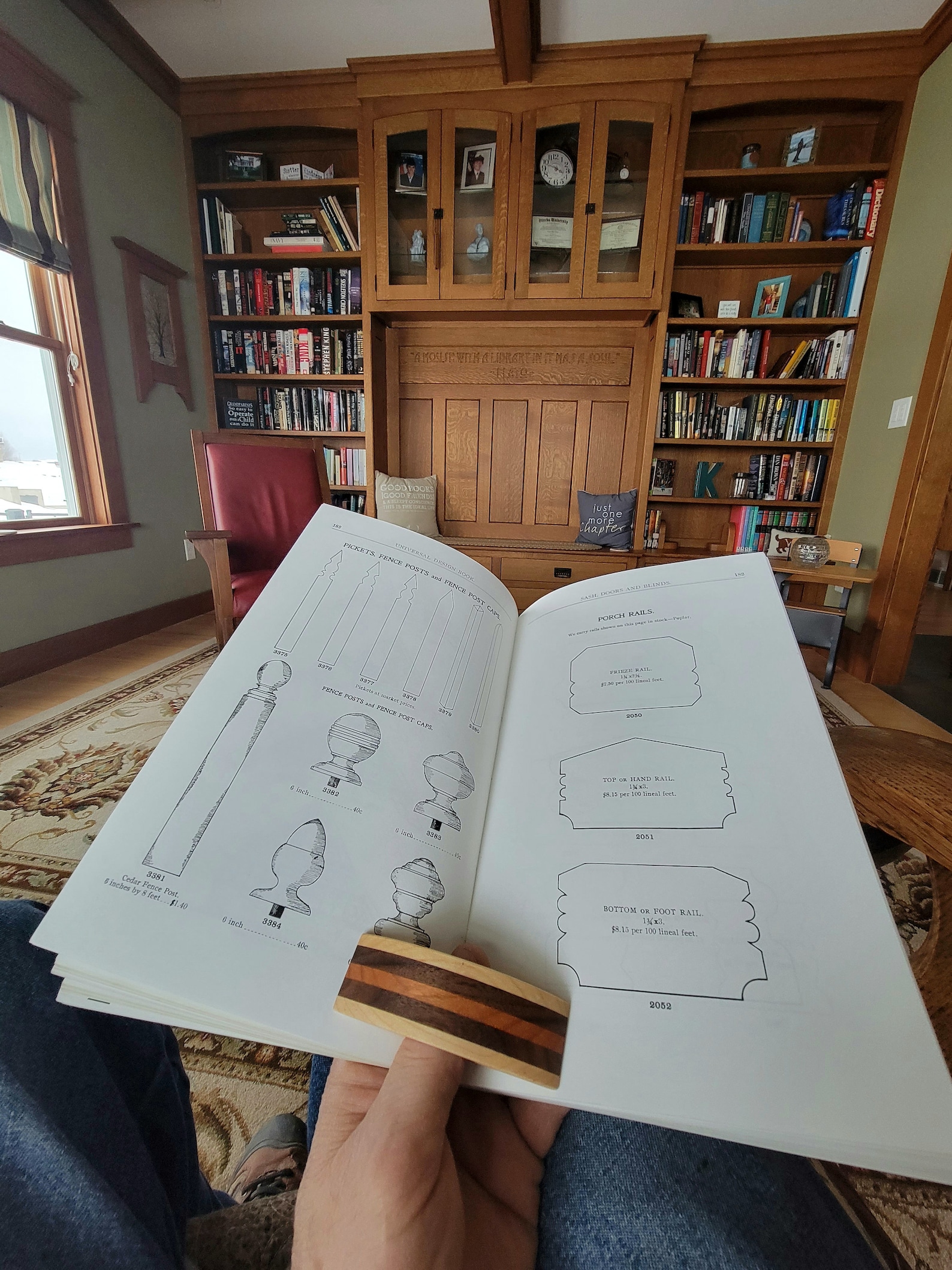 Onehandedbookholder A Great Book Accessory Allowing the Etsy