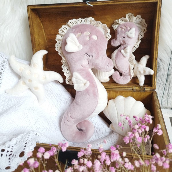 ITH embroidery file seahorse, 13x18, + shell & starfish