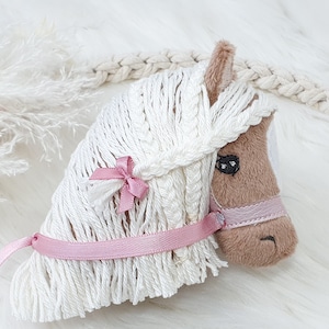 ITH embroidery file Pony, 16x26, Annabell