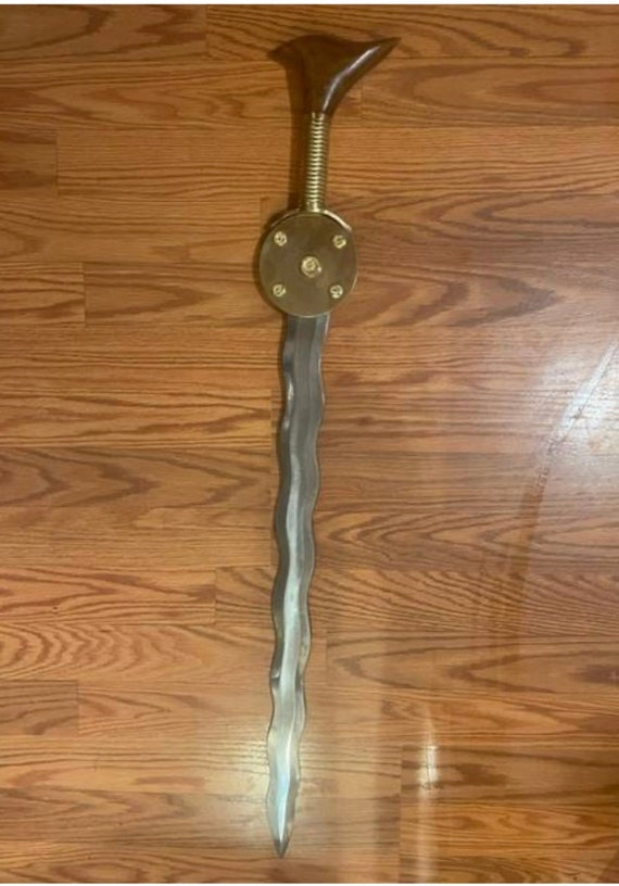 Coyote Cutlery Vintage Sword - image 2
