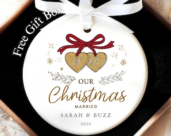 Gepersonaliseerd eerste kerstfeest getrouwd ornament 2025 Dhr. en mevrouw ornament bruiloft aandenken cadeau voor pasgetrouwd stel