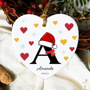 Adorno con nombre y letra - Adorno con inicial personalizado - Adorno con monograma - Decoración con inicial - Recuerdo familiar de 2024 - Decoración de árbol - Personalizado