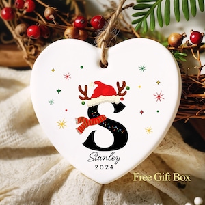 Enfeite de nome de letra de Natal - Enfeite de lembrança de família de 2024 - Enfeite de monograma inicial personalizado - Decoração inicial - Decoração de árvore