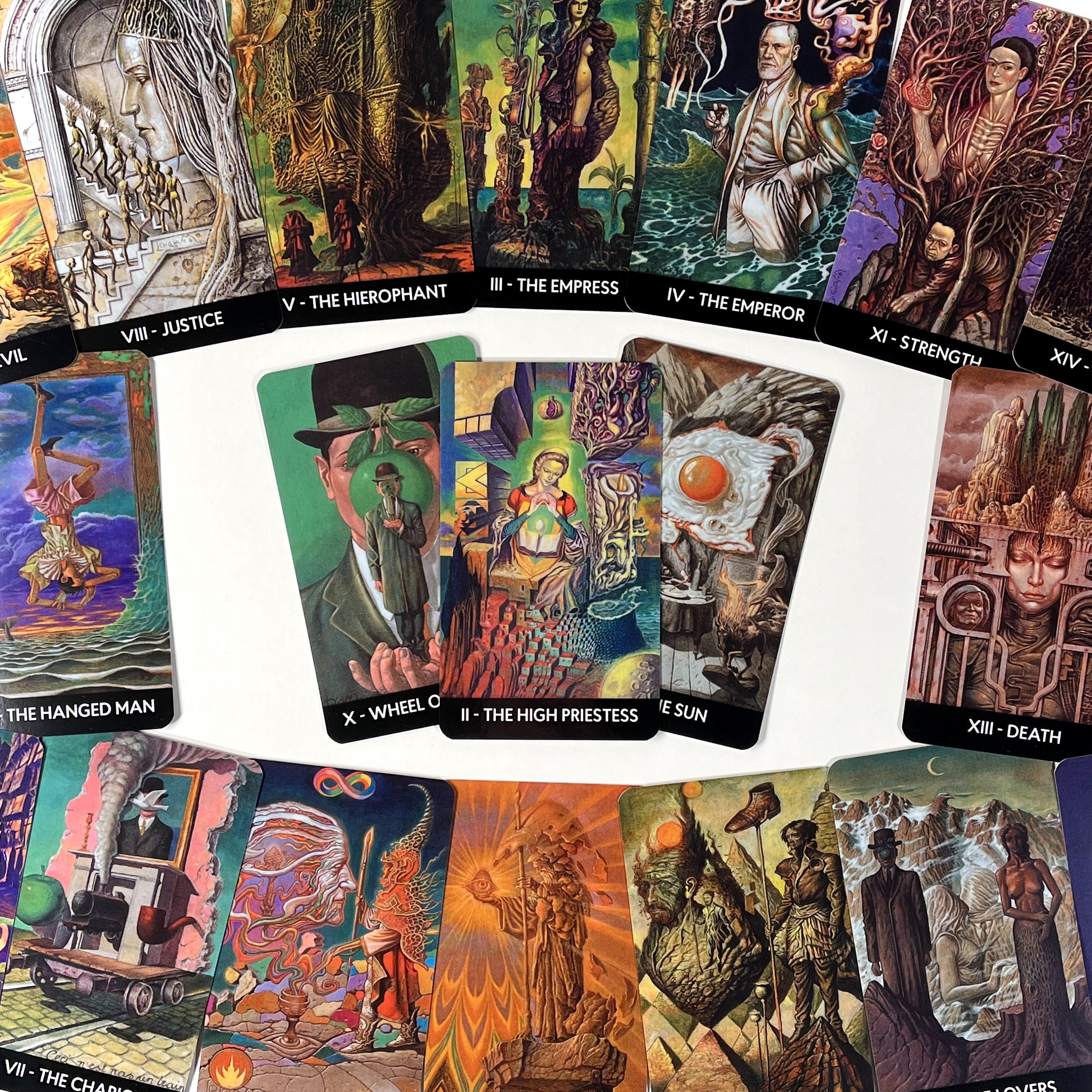 [正規品・入手困難]Tarot of Architectural Objects Tarot of Architectural Objects – Tarot Whimsy
