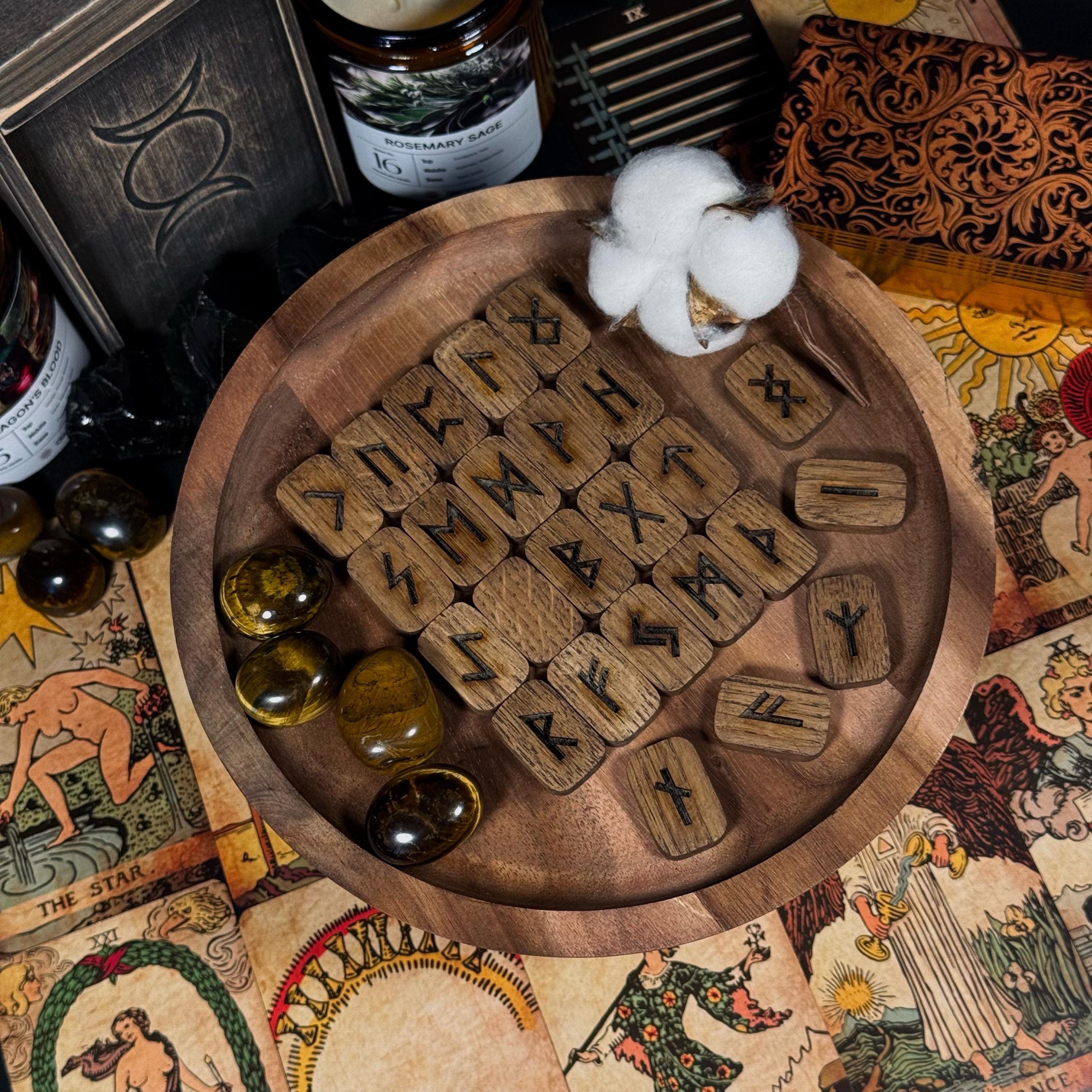 Handcrafted Oak Rune Set - Nordic Divination, Meditation - Etsy