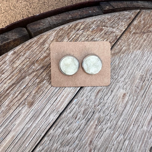 Off White Clear Druzy Stud Earrings