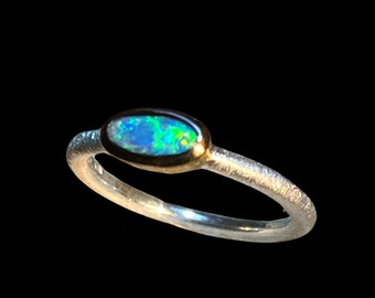 Kristallopal Karibik Blick Ring mit vergoldeter Fassung