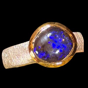 Boulder Opal  10 x 9mm US 7 in 18kt Goldvermeil Ring deutsche Qualität aus Berlin