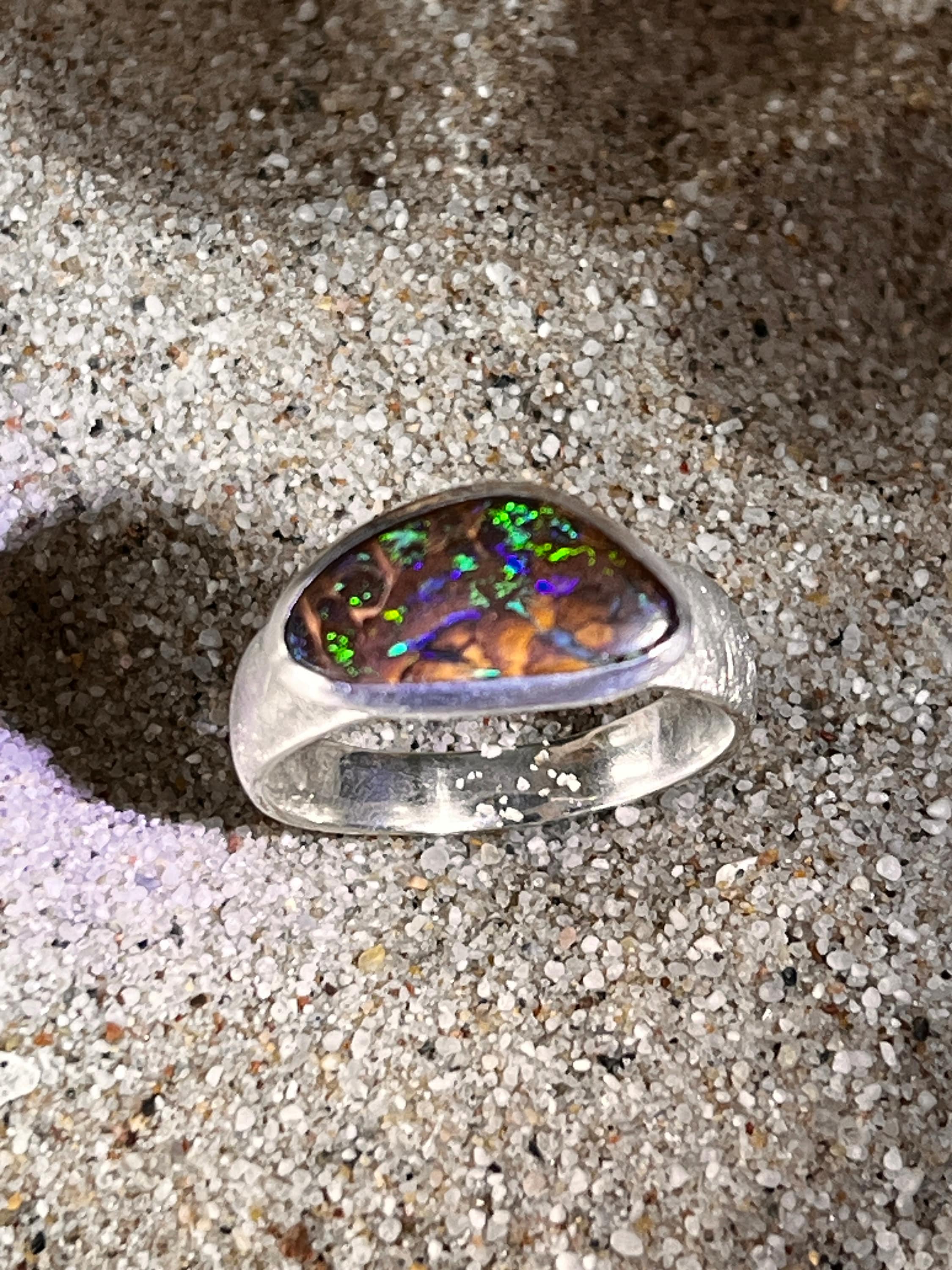 Mens boulder opal ring deals