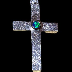 Schweres Silberkreuz mit Opal