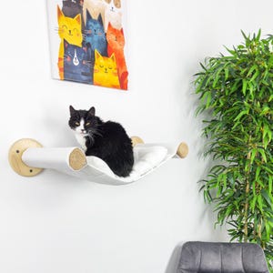Cat Hammock Wall Mounted Space-Saving Cat Bed Modern Furniture for Cats Comfortable Kitten Hammock for Wall Perfect Gift for Cat
