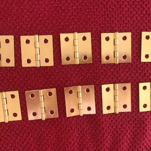 Brass Plated- Butt Hinge!! ~New~  (10) Hinges- 1-1/2&quot; x 1-1/2&quot; W/ matching screws!!!