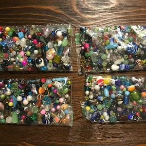 200 Piece Glass Assorted Loose Beads 7ozBulk Mixed Lot 1 Craft Jewelry immagine 10