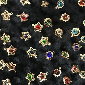 40 piece- *3D ~Star or Flower~ Shape Charms/Pendants, variety of colors.  Crafting, Jewelry making, ect...