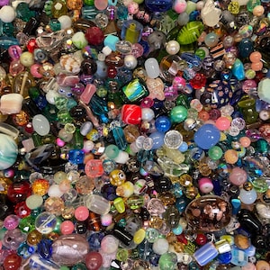 200~* Piece Glass Assorted Loose Beads **7oz+**Bulk Mixed Lot #2 Craft Jewelry!! image 10