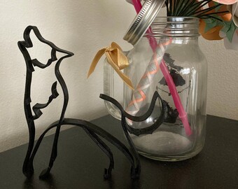 Scultura minimalista di husky che ulula - Opera d'arte decorativa stampata in 3D
