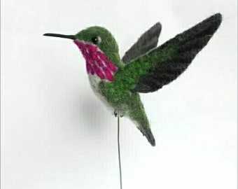 Needle felted hummingbird, felted birds, needle felted bird, needle felted animals, needle felted, hummingbird, felt bird