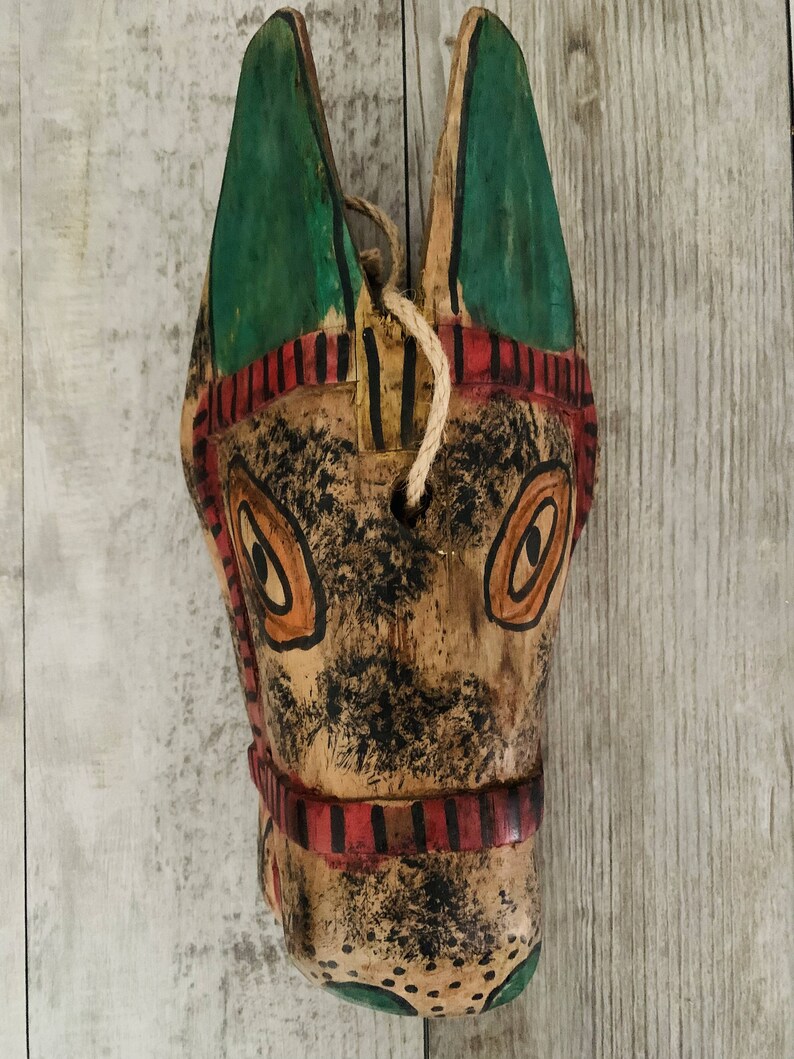 Guapo Horse Wooden Mask / Guatemalan shops / Vintage / Mayan Art / Hand Carved Hand Painted / Wall Hanging / Wall Art / Folk Art
