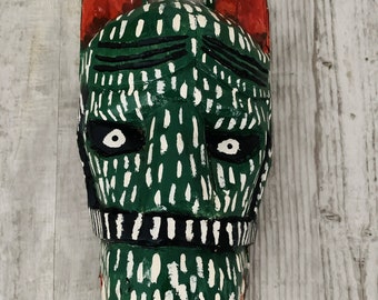 Spooked Horse Wooden Mask / Guatemalan / Vintage / Mayan Art / Hand Carved Hand Painted / Wall Hanging / Wall Art / Folk Art
