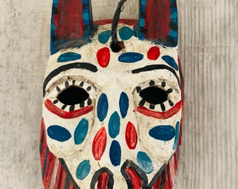 Lovely Llama Wooden Mask / Guatemalan / Vintage / Mayan Art / Hand Carved Hand Painted / Wall Hanging / Wall Art / Folk Art