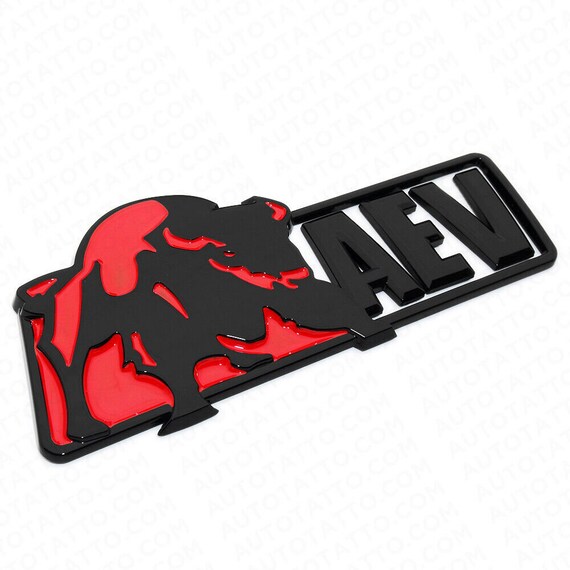 Emblema Silverado Letras Negras Adherible 2020-2022 | Envío Gratis