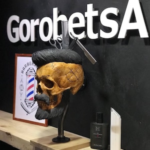 Dekor för barbershop, handgjord dödskalle-barberarrangör, sminkborstehållare