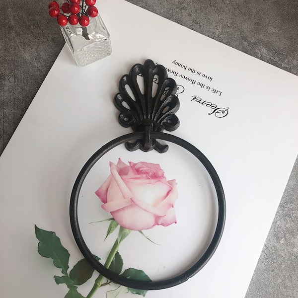 Cast Iron Flower Style Towel Ring