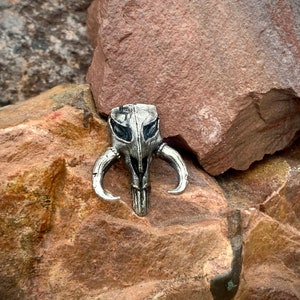 Mythosaur Schädel-Pin - klein