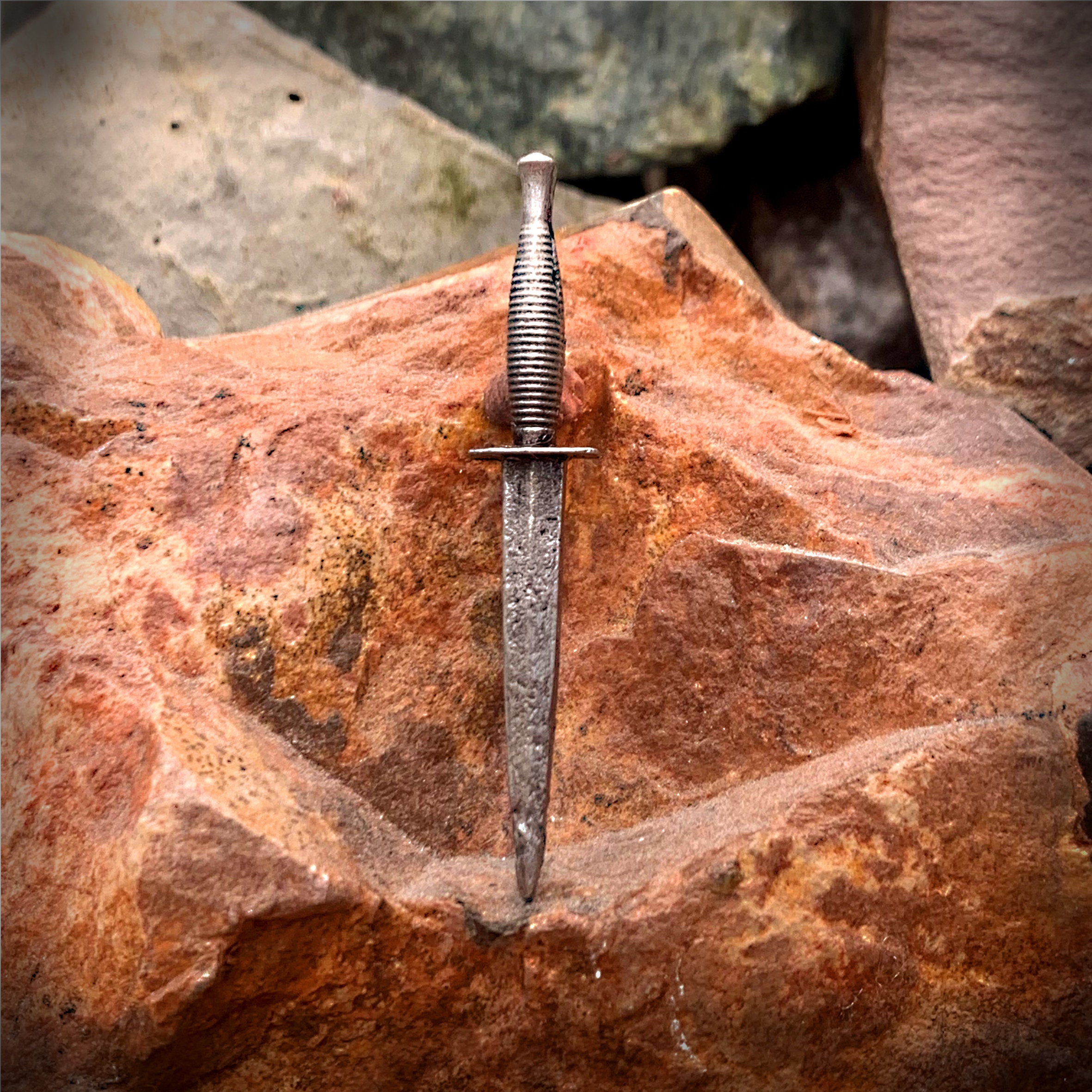 Royal marine  pin / badge