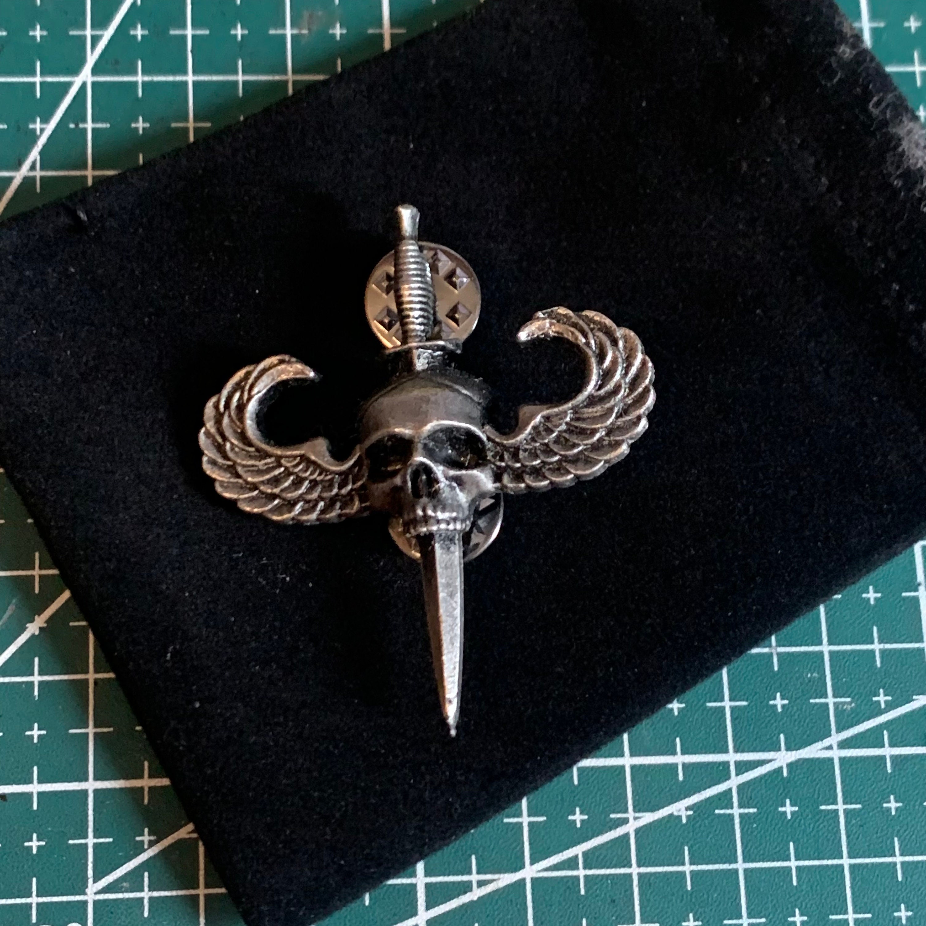 Set Di Loghi Con Distintivo Teschio Da Cowboy - Foto 11