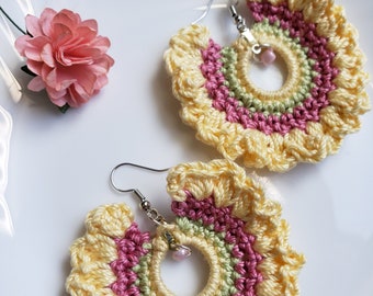 Handmade crochet earring