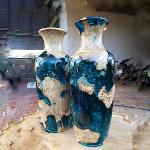High Neck Wood and Epoxy Resin Vase: Home Decor