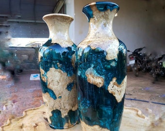 High Neck Wood and Epoxy Resin Vase: Home Decor