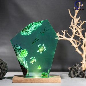 Turtles Coral Diver Epoxy Resin Night Light - Sea Creatures, Coral Beauty, Marine Life Glow, Unique Gift for Ocean Lovers, Ocean Resin Lamp