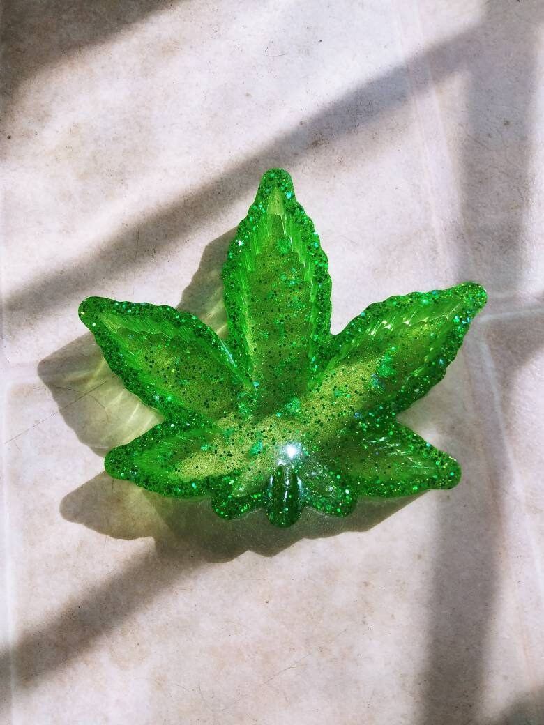 Large Ashtray Weed Leaf Ashtray Green Etsy