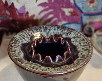 Vintage MCM Drip USA Pottery Ashtray. Very nice condition.  6x3 inches.