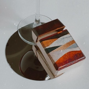 Personalized Wooden Cigarette Case – Handmade Gift for Smokers with Matchbox