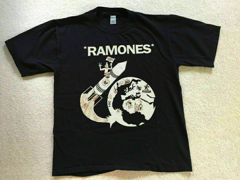 Men's The Ramones Rocket To Russia Johnny Joey Tommy Retro Vintage Band T-Shirt 