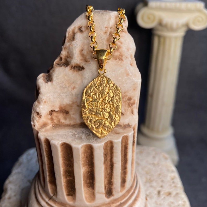Gold Filled Eye of Horus Pendant: Ancient Egyptian Protection Necklace image 3