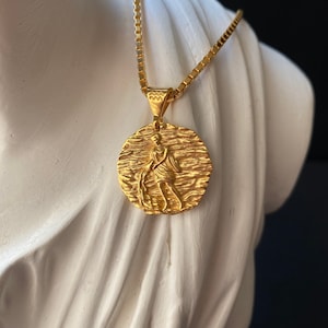 Złota biżuteria duchowa ze znakiem zodiaku Wodnika, wypełniony złotem starożytny naszyjnik astrologiczny, wisiorki z horoskopem, prezent z naszyjnikiem zodiaku, prezent astrologiczny