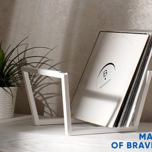 Vinyl record storage // Smart edges lp stand // White metal rack