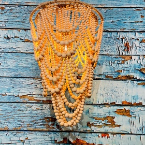 Holzperlen Kronleuchter / Boho Chic Pendelleuchte / Natürlicher Holzperlen Lampenschirm - &quot;Arabella&quot;